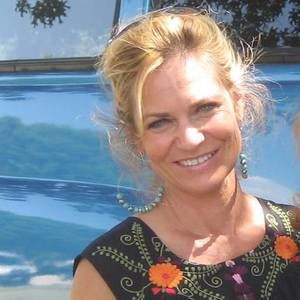 Meet your Posher, Carolyn